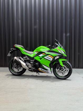 KAWASAKI NINJA 300 